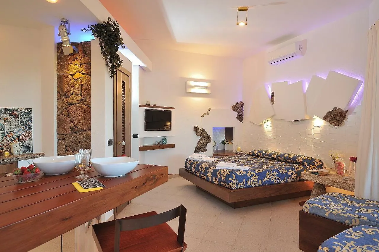 Apartment Residence L'Ea Di Lavru - Appartamenti Mono-Bilo-Trilocali Porto San Paolo