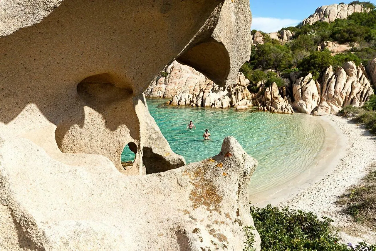 Apartment Residence L'Ea Di Lavru - Appartamenti Mono-Bilo-Trilocali Porto San Paolo  Italy