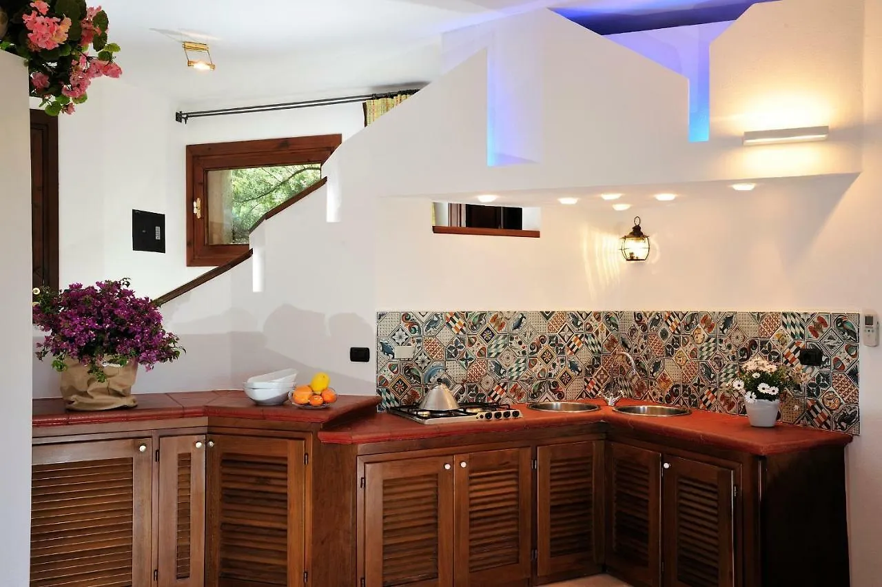 Residence L'Ea Di Lavru - Appartamenti Mono-Bilo-Trilocali Porto San Paolo