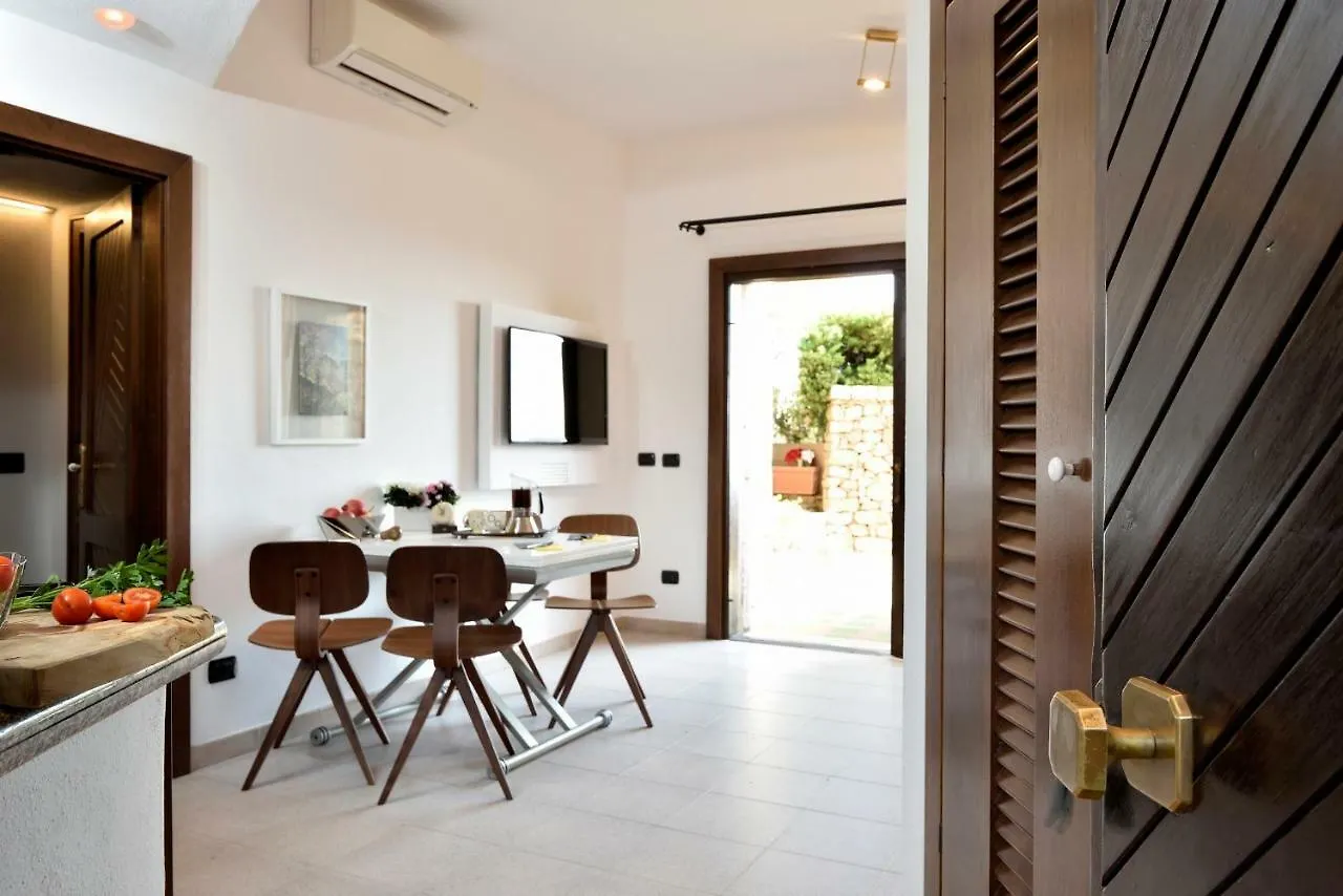 Residence L'Ea Di Lavru - Appartamenti Mono-Bilo-Trilocali Porto San Paolo  Apartment Porto San Paolo (Sardinia)