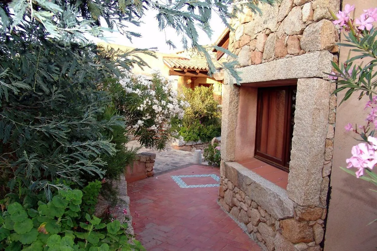 Residence L'Ea Di Lavru - Appartamenti Mono-Bilo-Trilocali Porto San Paolo  Apartment